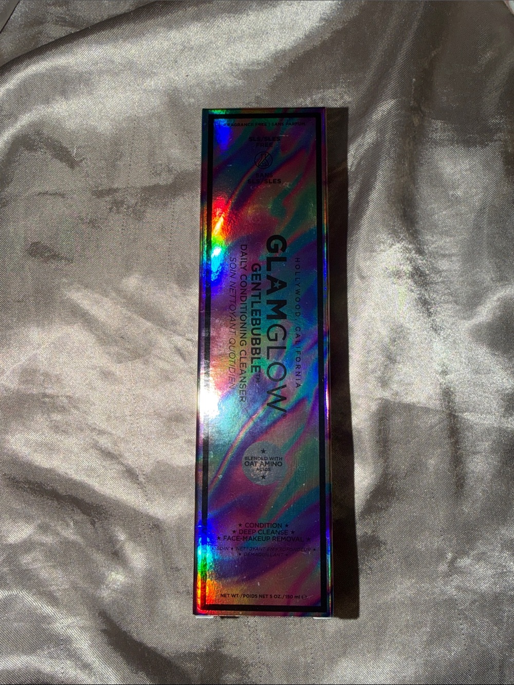 GLAMGLOW Centerbubble Daily Conditioning Cleanser — Holographic Rainbow Box
